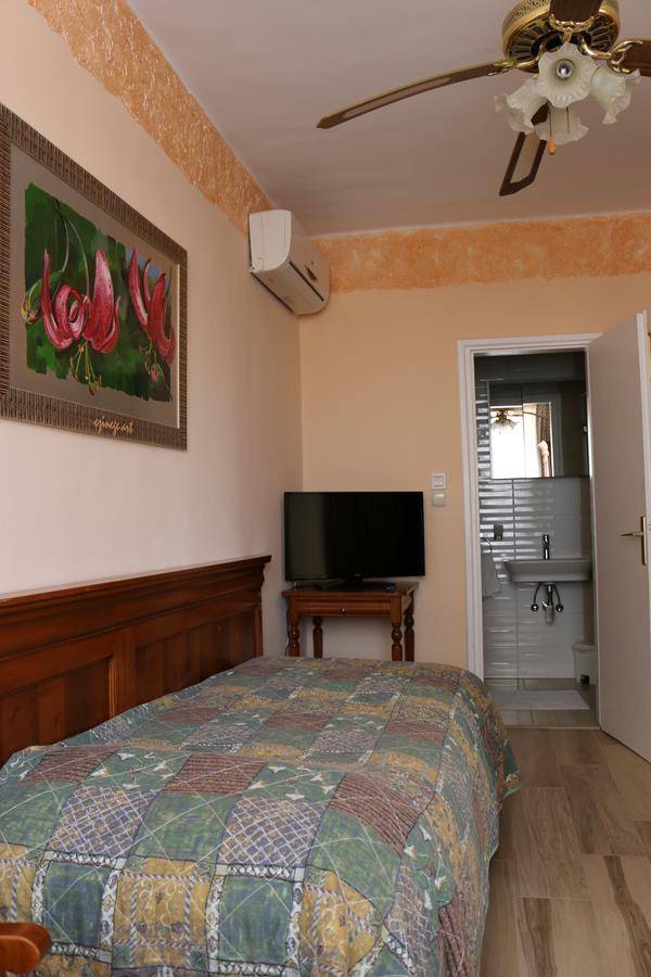 Sir David Balaton Castle Apartmanok Balatonszepezd Exterior foto